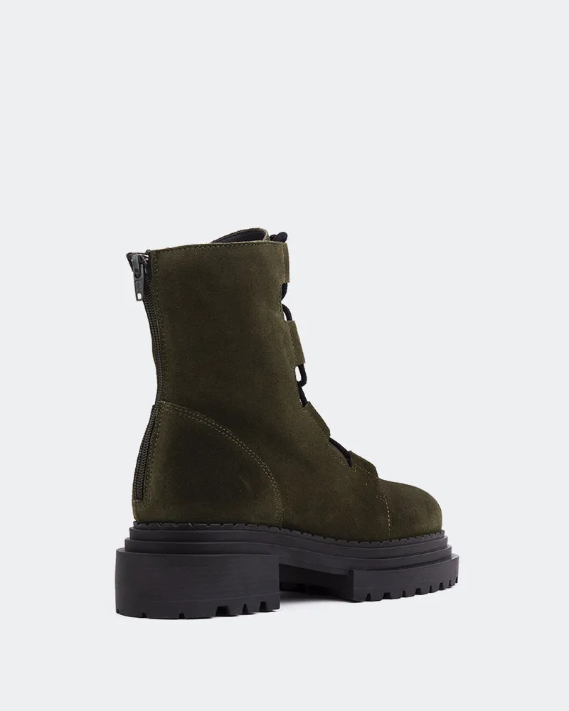Pantone Khaki Suede