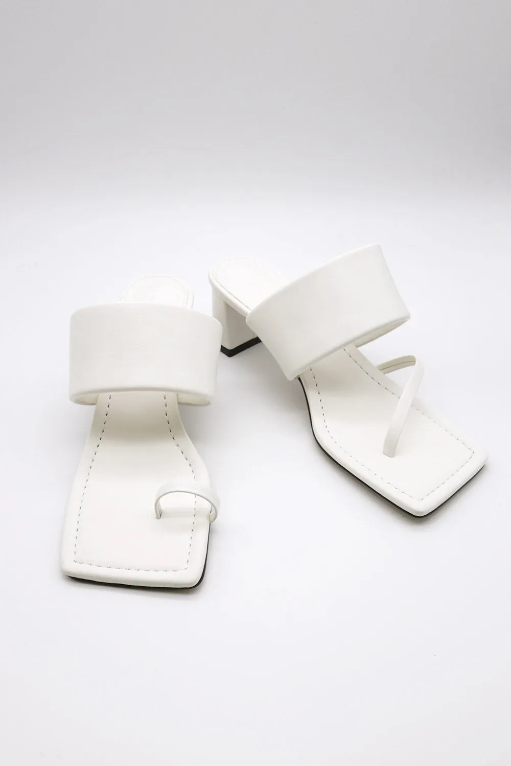 Toe Thong Mid Heeled Sandals